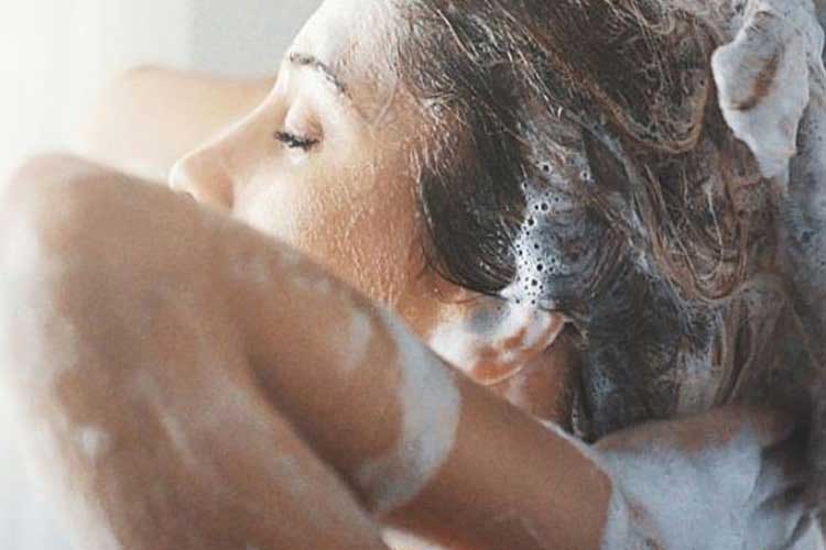 محافظت از موی کراتینه در استخر